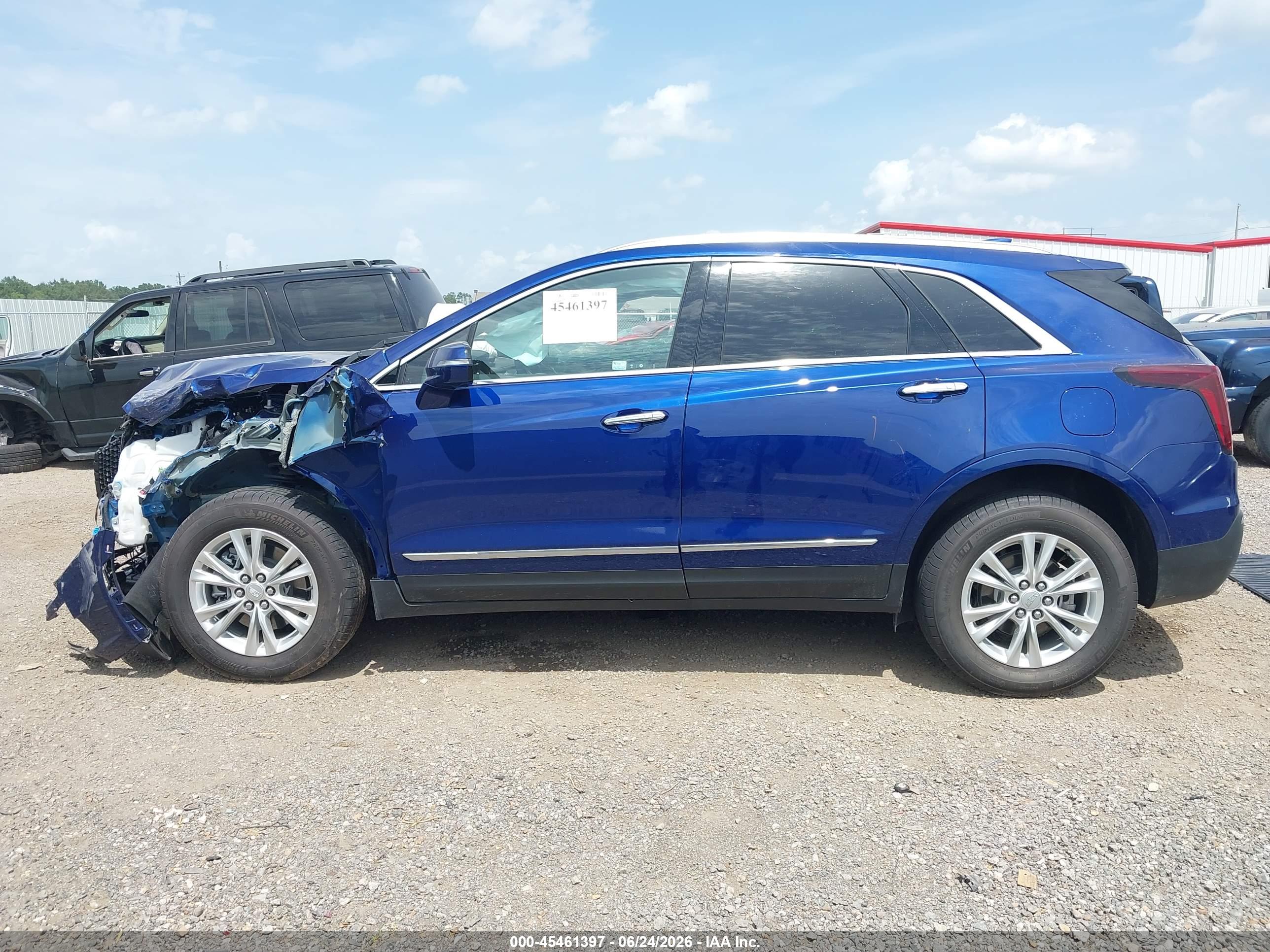 2025 CADILLAC XT5 Luxury