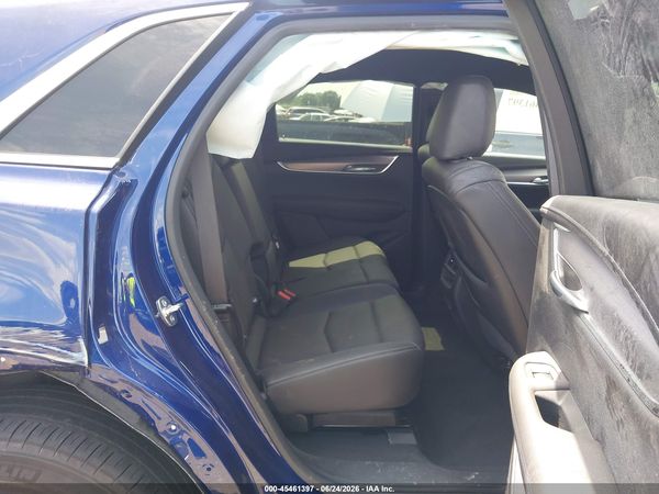 2025 CADILLAC XT5 Luxury