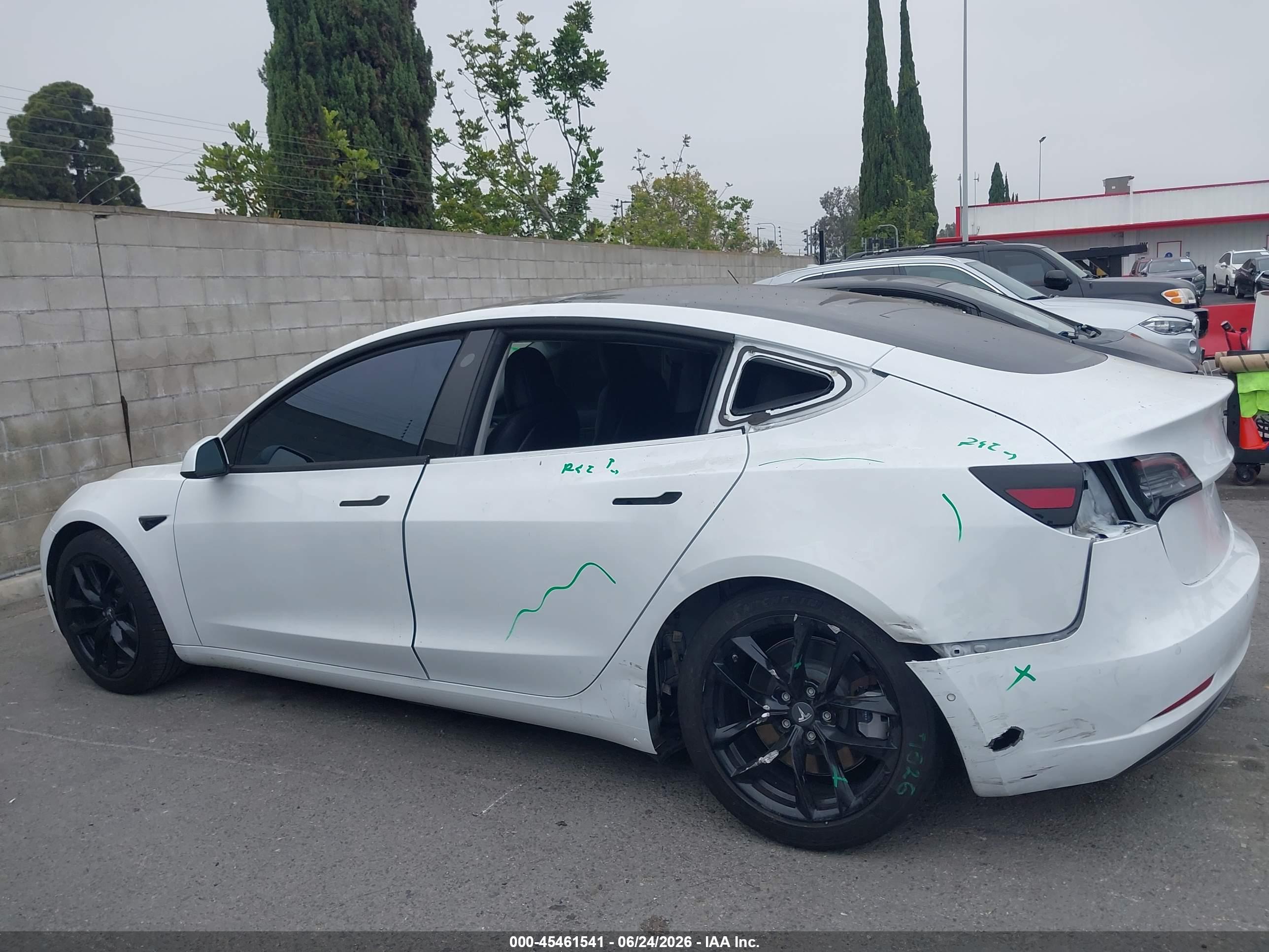 2018 TESLA MODEL 3 LONG RANGE/MID RANGE