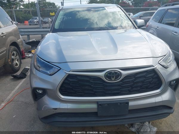 2021 TOYOTA HIGHLANDER LE