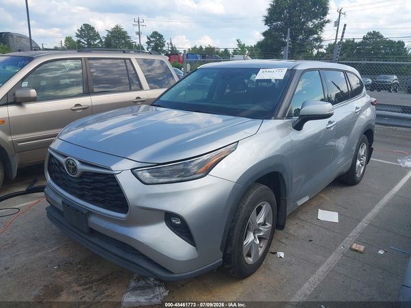 2021 TOYOTA HIGHLANDER LE
