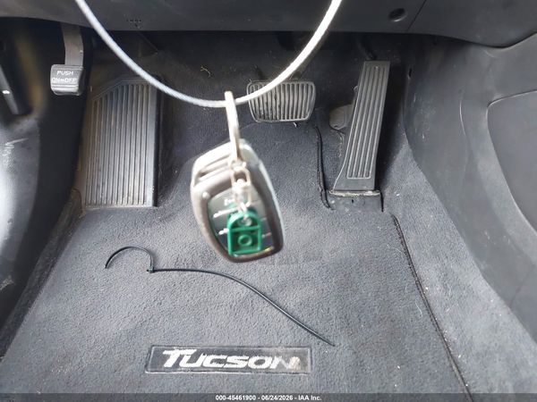 2017 HYUNDAI TUCSON SE PLUS