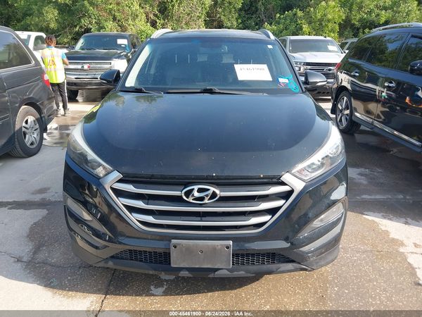 2017 HYUNDAI TUCSON SE PLUS
