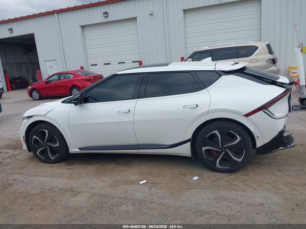 2022 KIA EV6