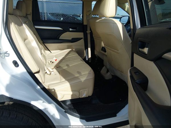 2018 TOYOTA HIGHLANDER XLE
