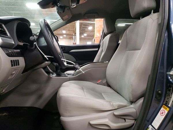 2018 TOYOTA HIGHLANDER LE/LE Plus