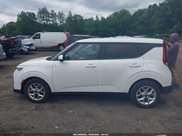 2022 KIA SOUL LX