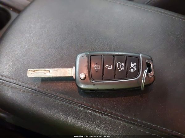2019 HYUNDAI SANTA FE SE