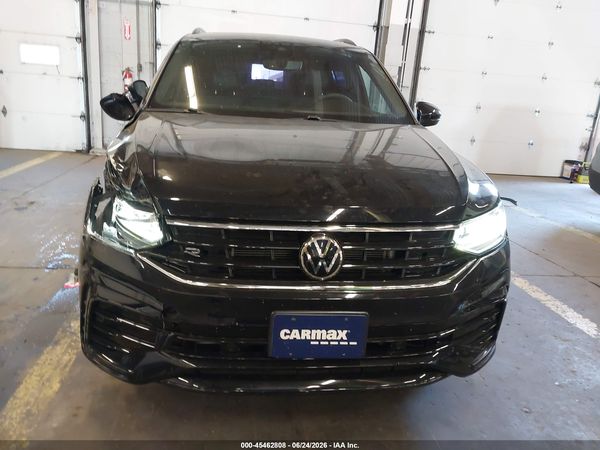 2022 VOLKSWAGEN TIGUAN 2.0T SE R-LINE BLACK — I115