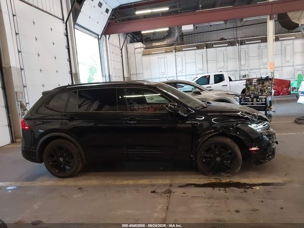 2022 VOLKSWAGEN TIGUAN 2.0T SE R-LINE BLACK — I116