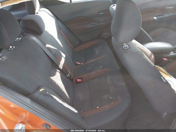 2022 NISSAN KICKS SR XTRONIC CVT — I8