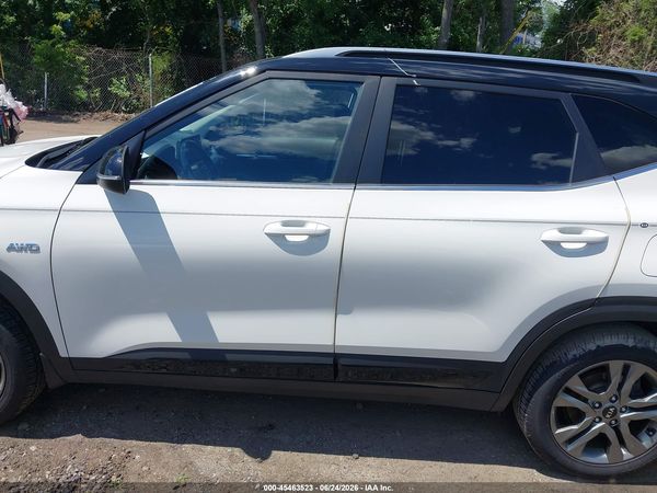 2021 KIA SELTOS S