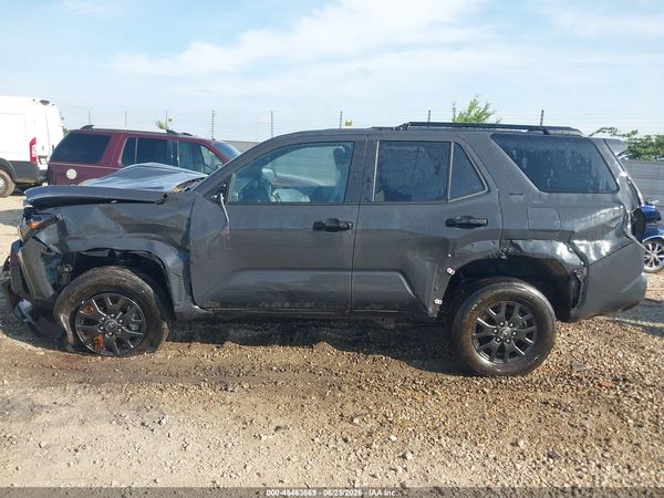 2025 TOYOTA 4RUNNER SR5