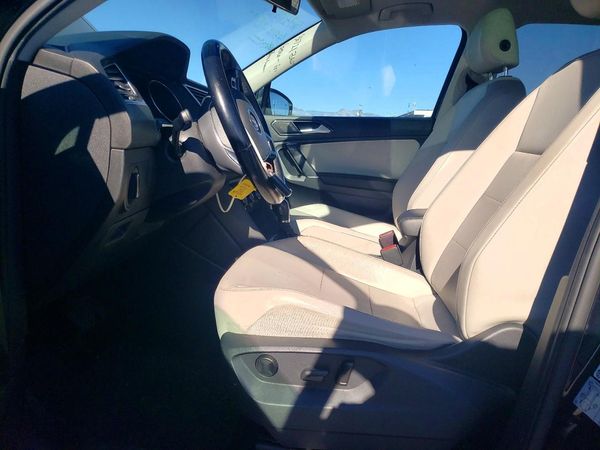 2018 VOLKSWAGEN TIGUAN SE, SEL