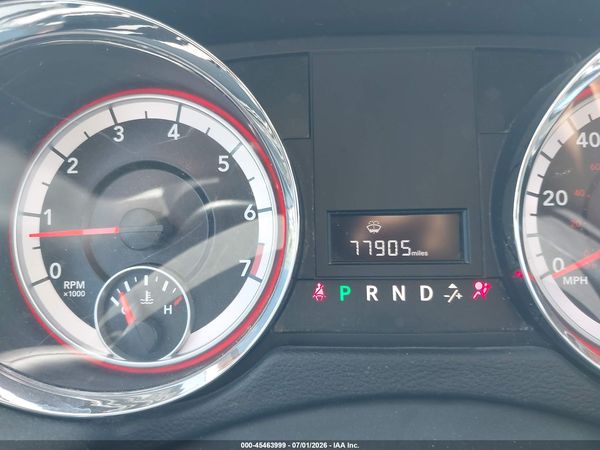 2014 DODGE GRAND CARAVAN SXT — I7