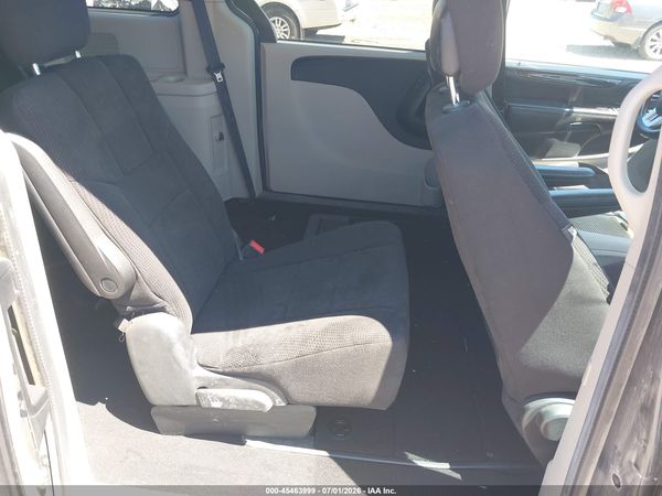 2014 DODGE GRAND CARAVAN SXT — I8