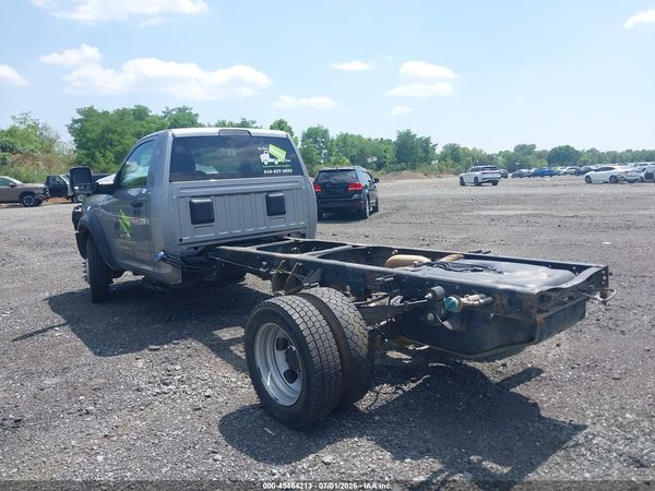 2024 RAM 5500 CHASSIS TRADESMAN/SLT