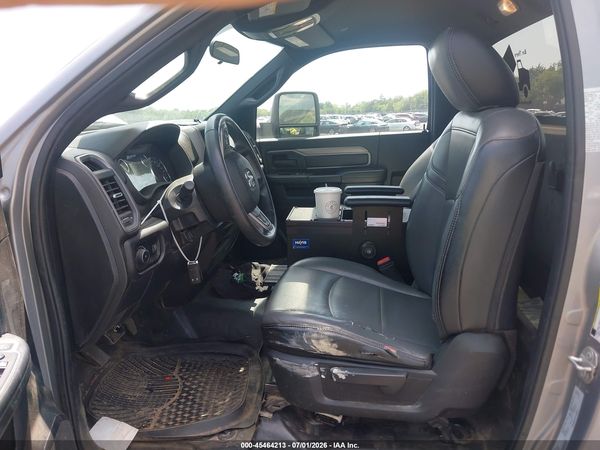 2024 RAM 5500 CHASSIS TRADESMAN/SLT