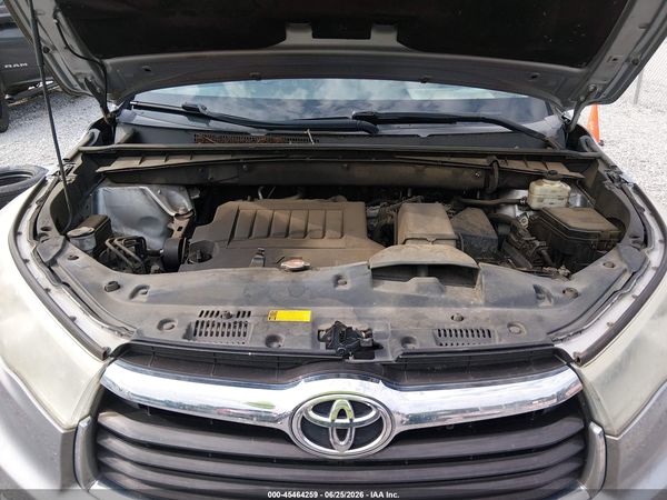 2016 TOYOTA HIGHLANDER XLE V6