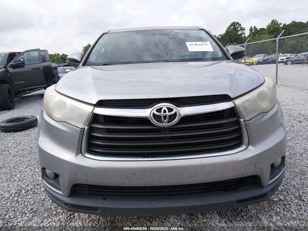 2016 TOYOTA HIGHLANDER XLE V6
