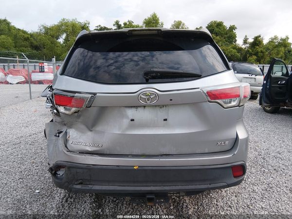 2016 TOYOTA HIGHLANDER XLE V6