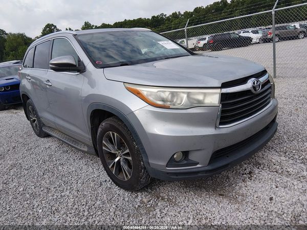2016 TOYOTA HIGHLANDER XLE V6