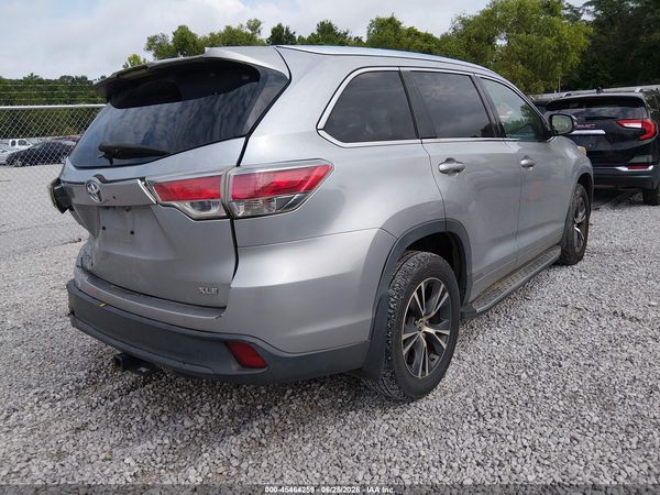 2016 TOYOTA HIGHLANDER XLE V6