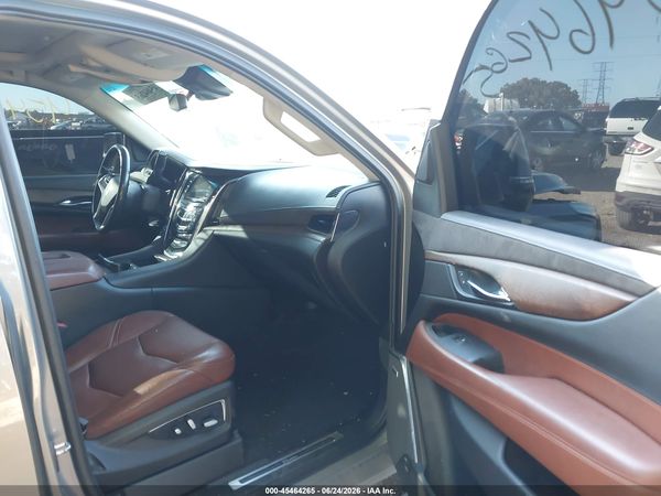 2018 CADILLAC ESCALADE PREMIUM LUXURY