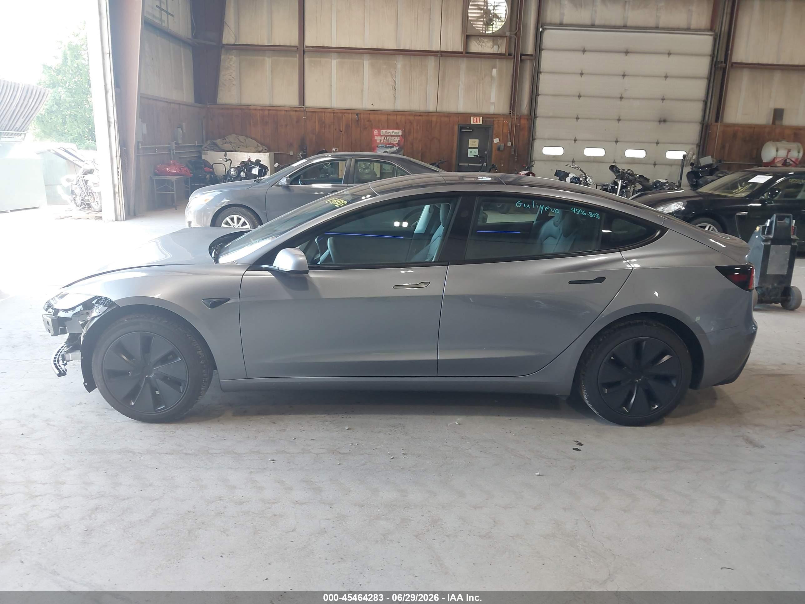 2025 TESLA MODEL 3