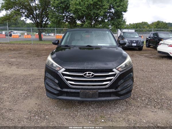 2018 HYUNDAI TUCSON SE