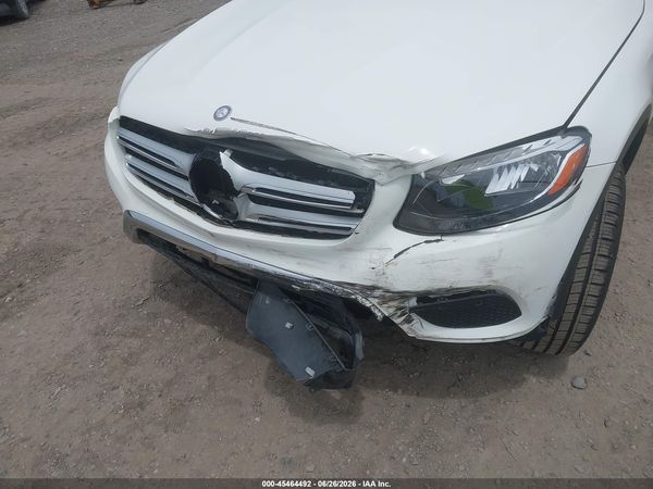 2016 MERCEDES-BENZ GLC 300 4MATIC