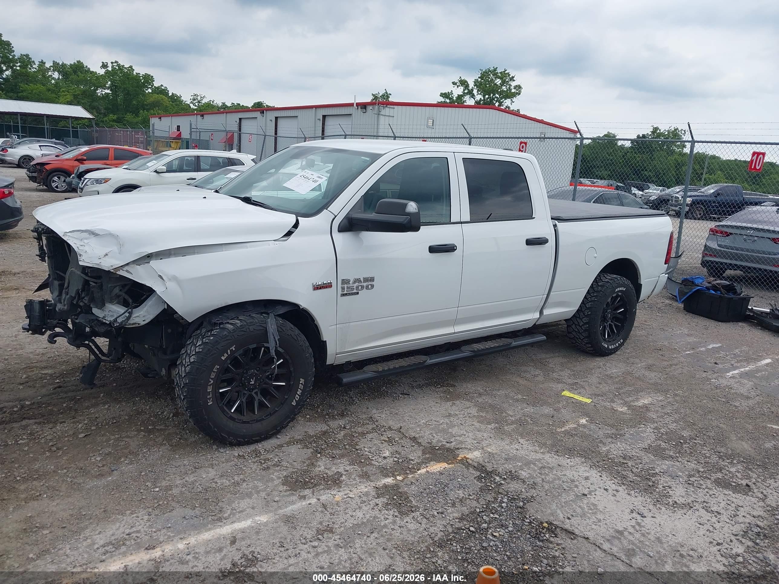 2019 RAM 1500 CLASSIC TRADESMAN  4X4 6'4 BOX