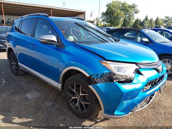 2017 TOYOTA RAV4 SE