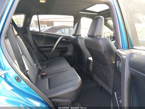 2017 TOYOTA RAV4 SE