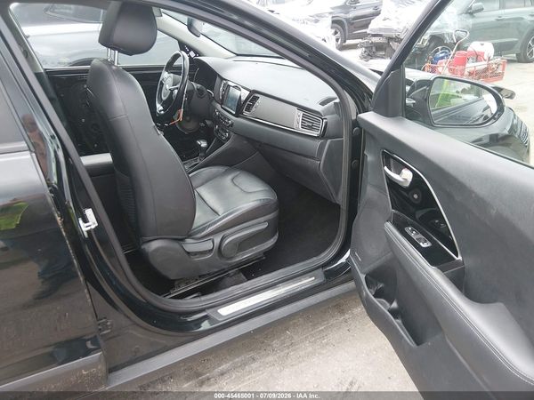 2017 KIA NIRO TOURING