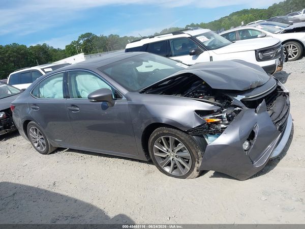 2016 LEXUS ES 300H