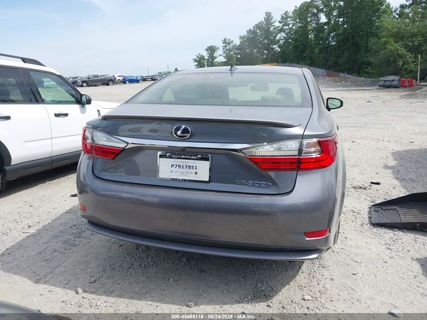 2016 LEXUS ES 300H
