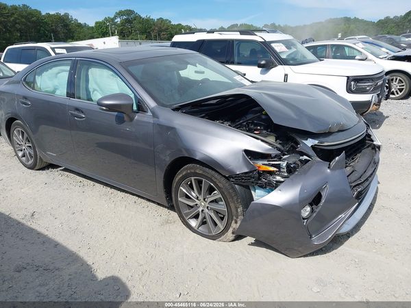 2016 LEXUS ES 300H