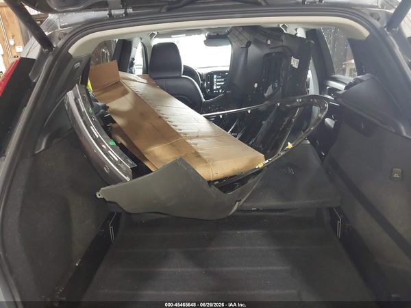 2019 VOLVO XC40 T5 MOMENTUM/T5 R-DESIGN