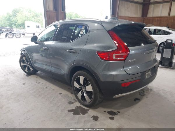 2019 VOLVO XC40 T5 MOMENTUM/T5 R-DESIGN