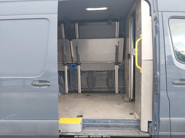 2019 MERCEDES-BENZ SPRINTER 2500 STANDARD ROOF V6