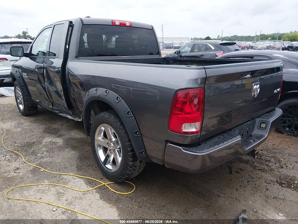 2017 RAM 1500 EXPRESS  4X4 6'4 BOX