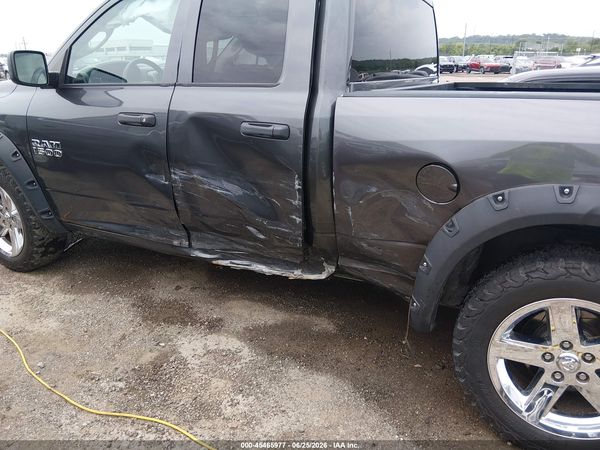 2017 RAM 1500 EXPRESS  4X4 6'4 BOX