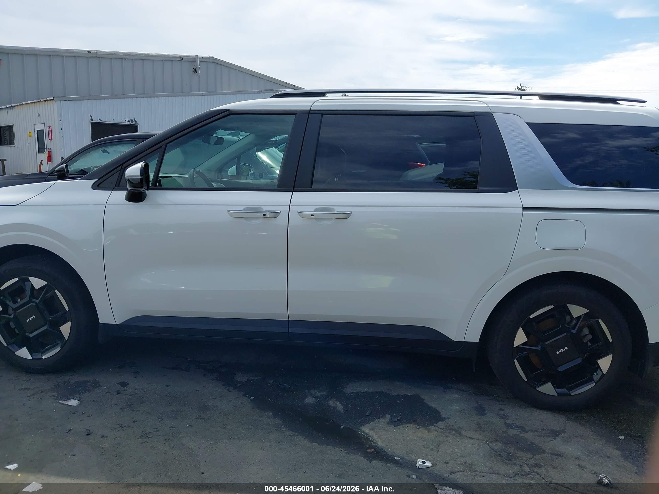 2025 KIA CARNIVAL MPV EX