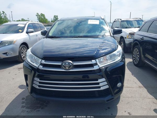 2017 TOYOTA HIGHLANDER XLE