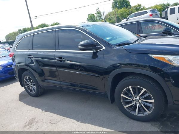 2017 TOYOTA HIGHLANDER XLE