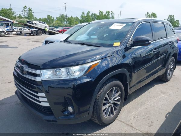 2017 TOYOTA HIGHLANDER XLE