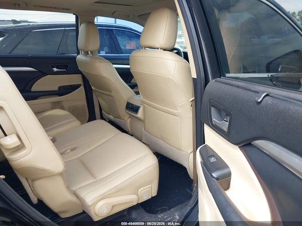 2017 TOYOTA HIGHLANDER XLE