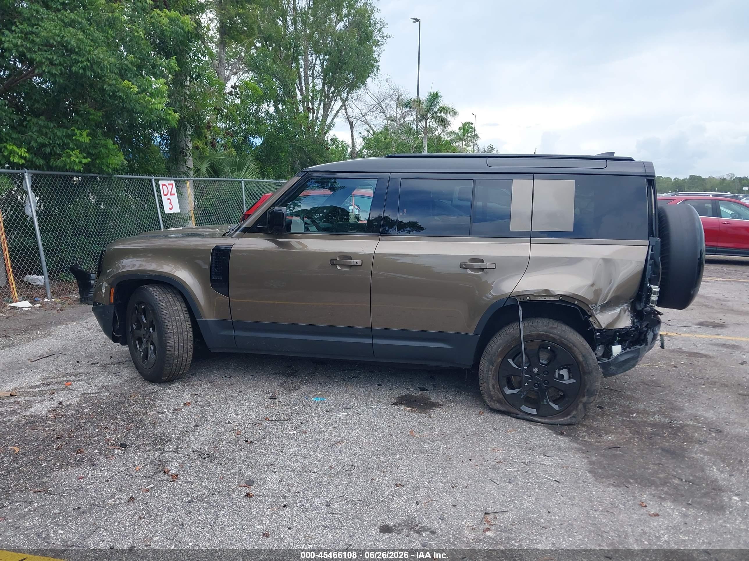 2026 LAND ROVER DEFENDER P300 S