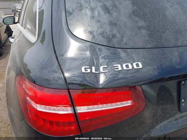 2016 MERCEDES-BENZ GLC 300 4MATIC